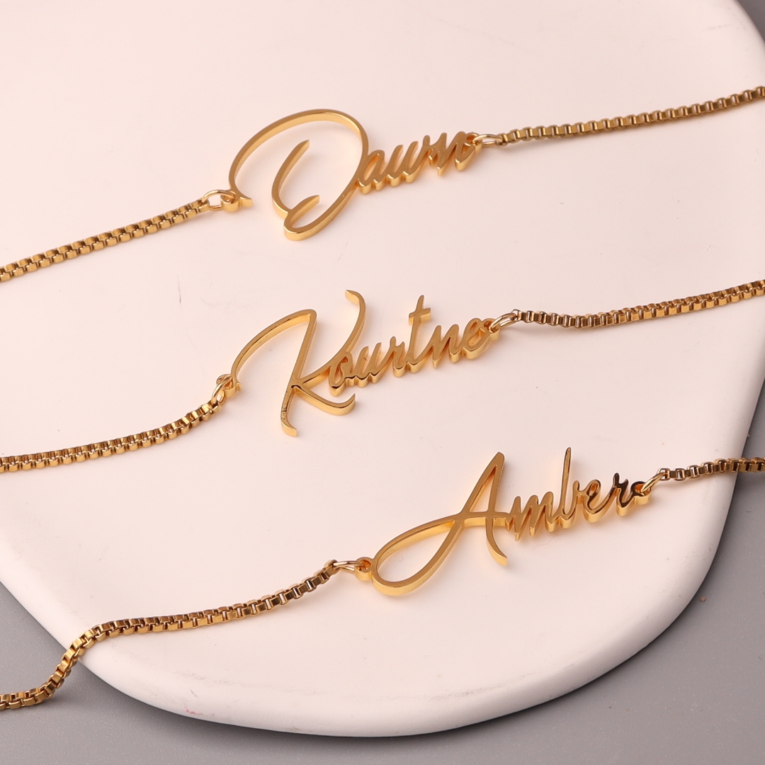 Personalised Gold Name Necklac - Bar Cart Gold recension och pris